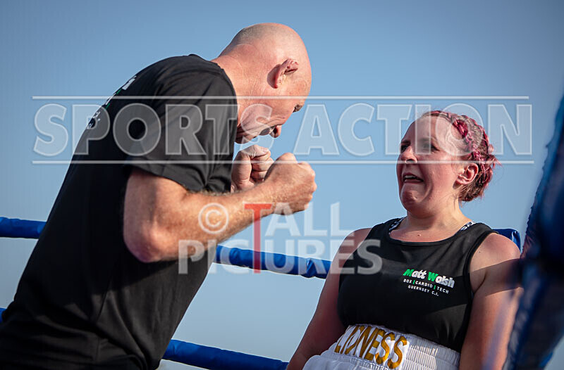 BOUT 5 - Emma -the Mentalist- Martin v Katie -the Lioness- Le Tissier- - BOUT 5 - Emma 'the Mentalist' Martin v Katie 'the Lioness' Le Tissier