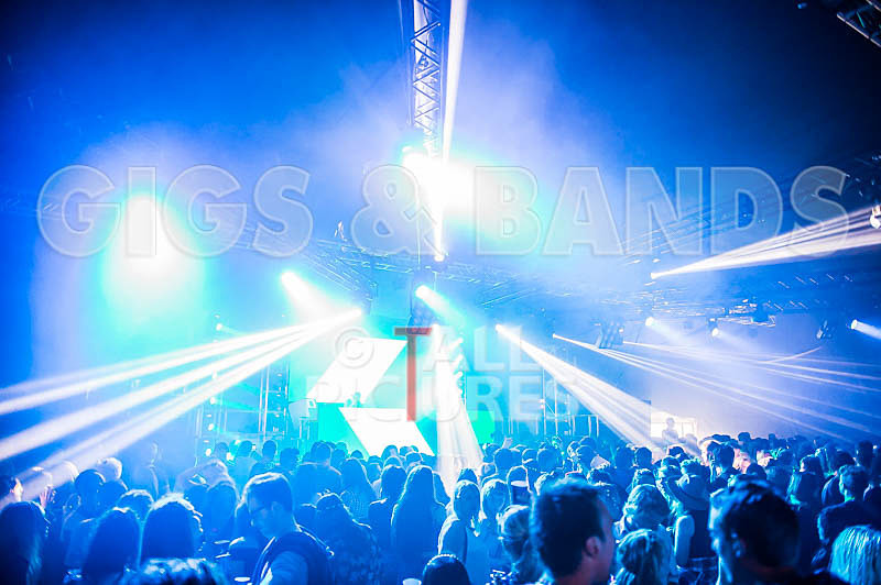 Simon Gasston-3 - SIMON GASSTON