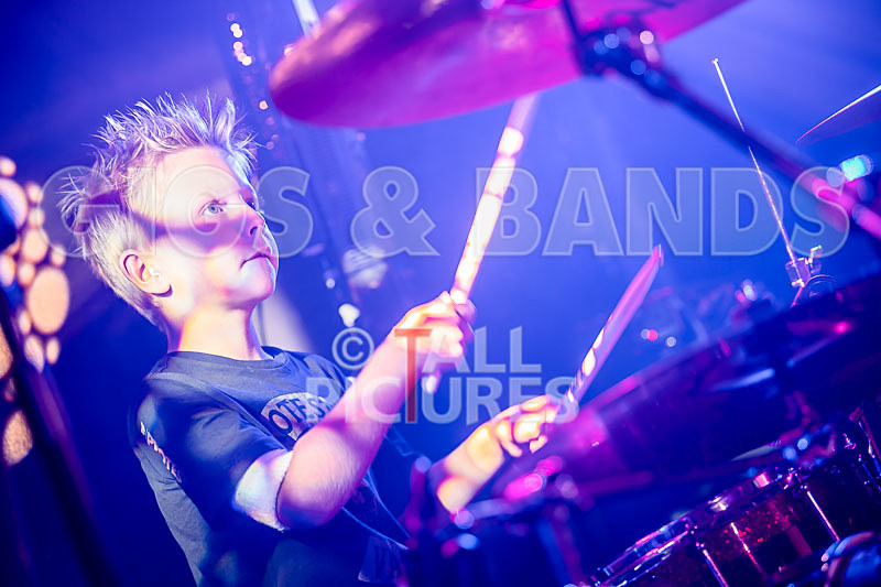 The Goo Fighters-28 - THE GOO FIGHTERS