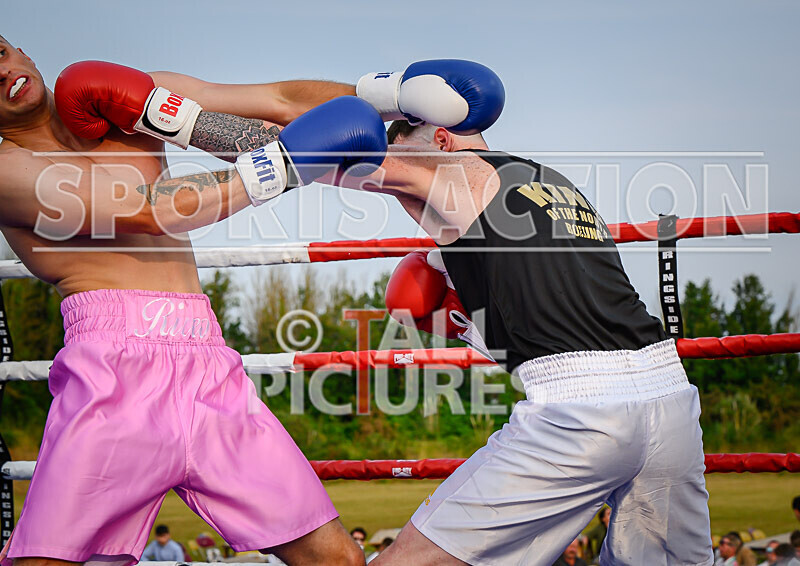 BOUT 11 - Raging Bull Jay Rive v Reece the Bomber Blondel-45 - BOUT 11 - 'Raging Bull' Jay Rive v Reece 'the Bomber' Blondel
