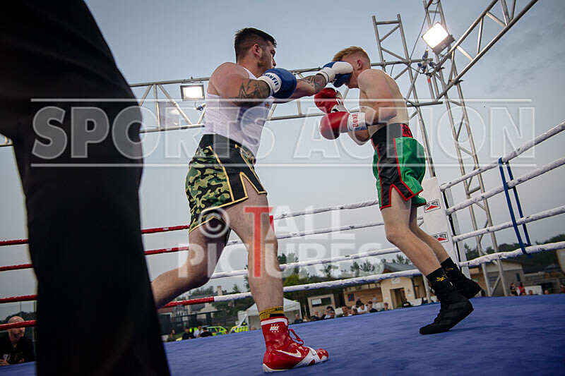 BOUT 17 - Luke Robert v Casey De La Mare-49 - BOUT 17 - Luke Robert v Casey De La Mare