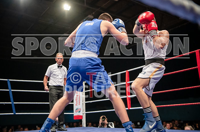 BOUT-21 - Billy Poullain v Ben Vaughan-26 - BOUT-21 - Billy Poullain v Ben Vaughan