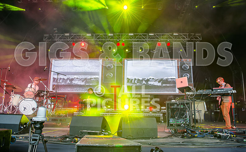 Public Service Broadcasting-24 - PUBLIC SERVICE BROADCASTING