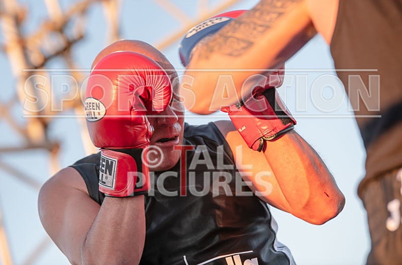 BOUT-12- Mad Charlie Moss v Tim Timbo Slice Luscombe-19 - BOUT-12 'Mad' Charlie Moss v Tim 'Timbo Slice' Luscombe