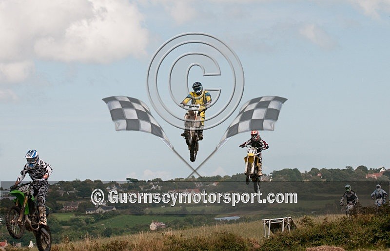 Hogwash_09-19 - HOGWASH 2009 - SCENE