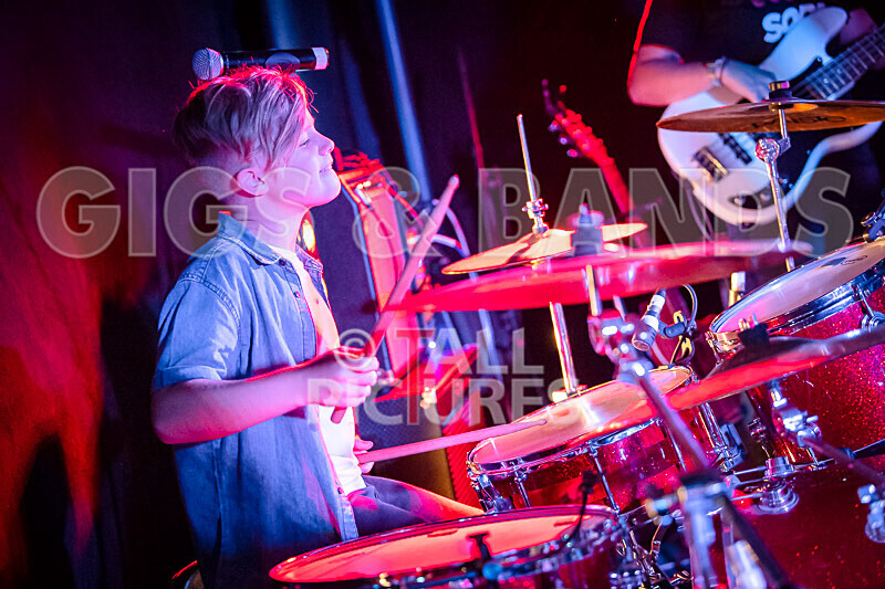 Shameless-32 - SHAMELESS