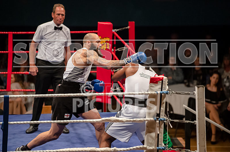 BOUT-13 - Oblie Botchway v Lewis Oakford-6 - BOUT-13 - Oblie Botchway v Lewis Oakford
