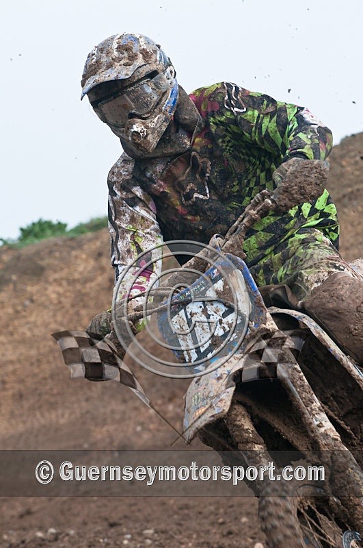 Moto-X_19-02-11-43 - MOTO-X_19-02-2011