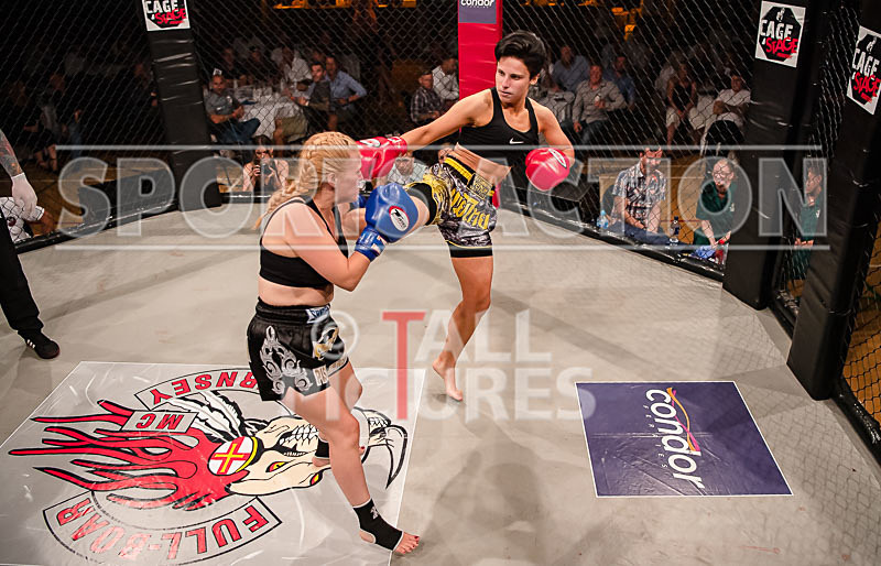 BOUT-7- Carol Crowther v Charise Mourant-19 - BOUT-7 Carol Crowther v Charise Mourant