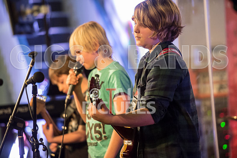 SoPM_Christmas Gig-77 - SCHOOL OF POPULAR MUSIC CHRISTMAS GIG 2014