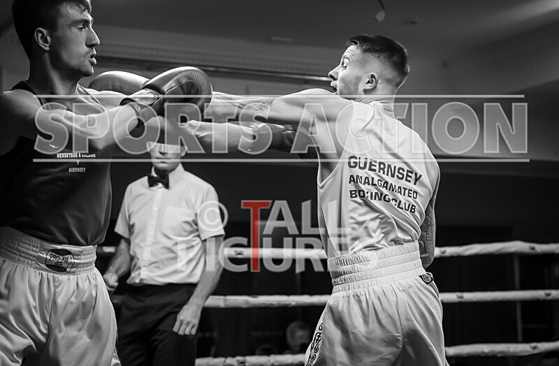 BOUT- 8 - Scott Little v Daniel Lonergan-20 - BOUT: 8 - Scott Little v Daniel Lonergan