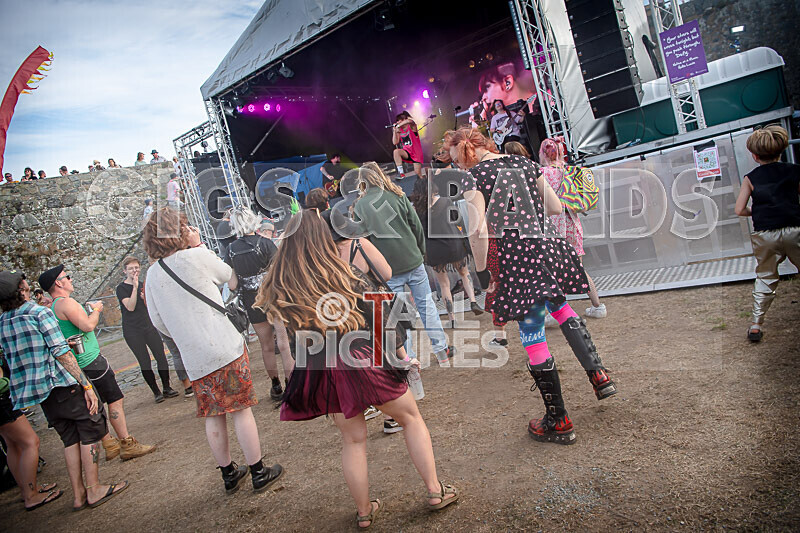 Millie Manders  The Shut Up-6 - MILLIE MANDERS & THE SHUT UP