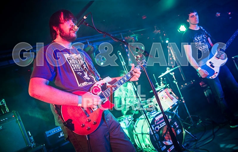 The Deadbeats-44 - THE DEADBEATS