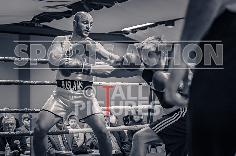 BOUT 8 - Rusian Gogercaks v Ricky Barrett-12 - BOUT 8 - Rusian Gogercaks v Ricky Barrett