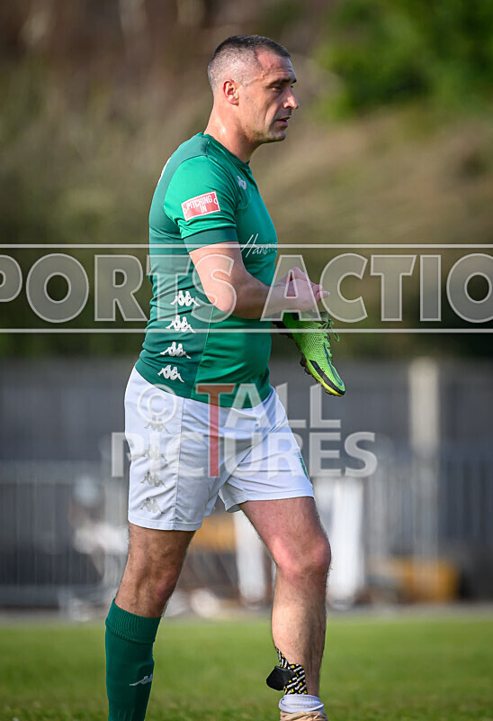 GFC v Binfield FC-60 - GFC v BINFIELD FC