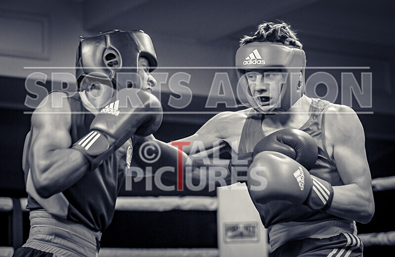 BOUT 3_Luc Langlois v Jaspe Kibiedi-36 - BOUT 3_Luc Langlois v Jaspe Kibiedi