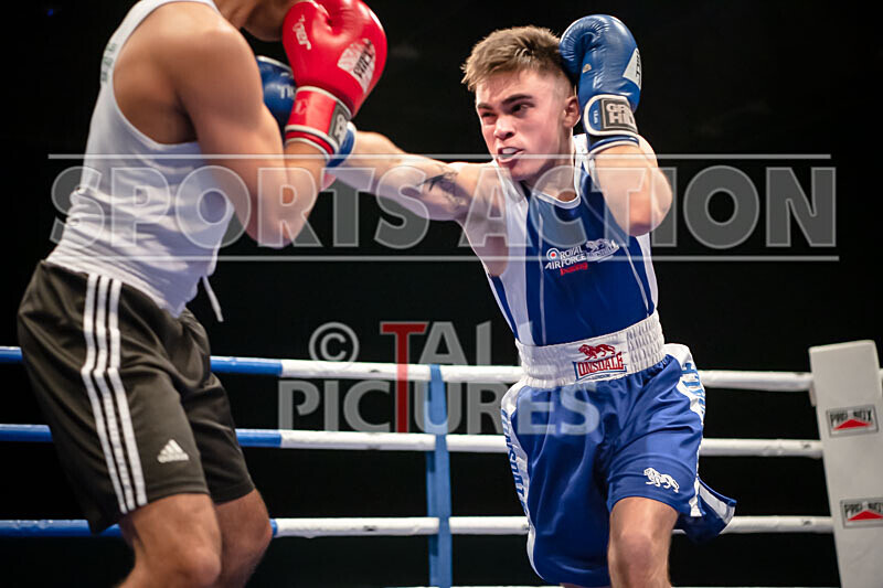 Bout 15_Marcus Magloire v Josh Boderick-8 - Bout 15_Marcus Magloire v Josh Boderick