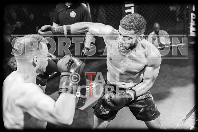 BOUT- 2 - Dom Boyce v Dom Simon-23 - BOUT 2 - Dom Boyce v Dom Simon