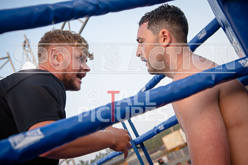BOUT 15 - Alec -the Bomber- Bailey v Owen Poynder-13 - BOUT 15 - Alec 'the Bomber' Bailey v Owen Poynder