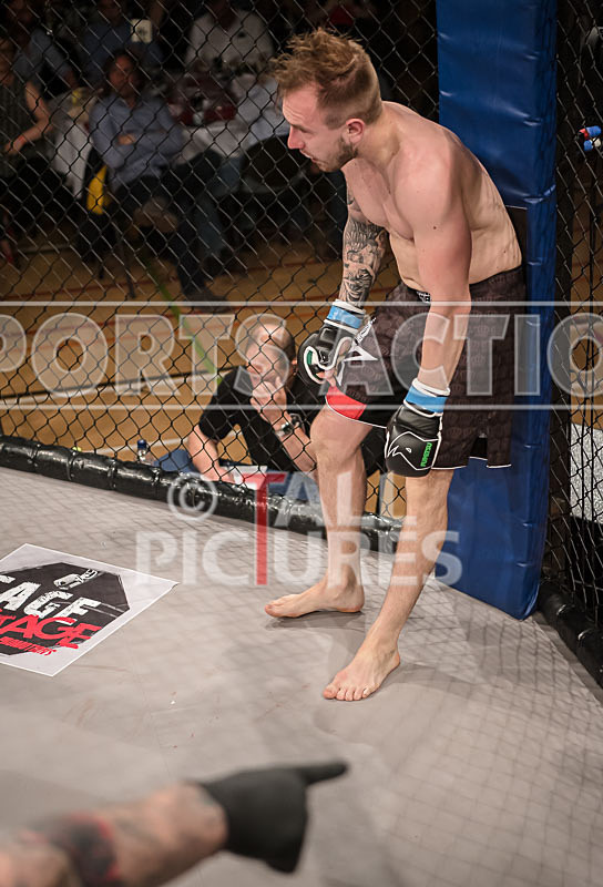 Michal Prozorowski v Kyle de la Mare-24 - BOUT-6 Michal Prozorowski v Kyle de la Mare