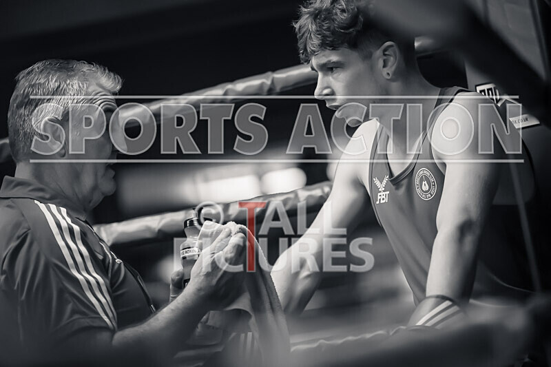 BOUT- 6_Aaron Gallichan v Andrew Kingston-31 - BOUT: 6_Aaron Gallichan v Andrew Kingston