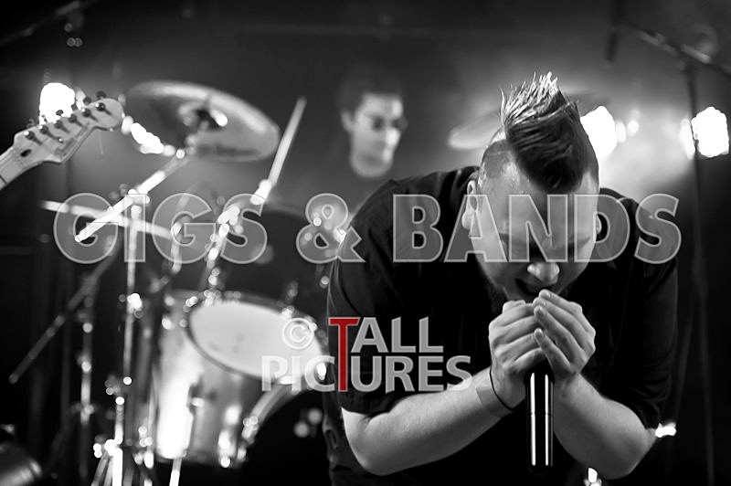 Dead Wing-32 - DEAD WING