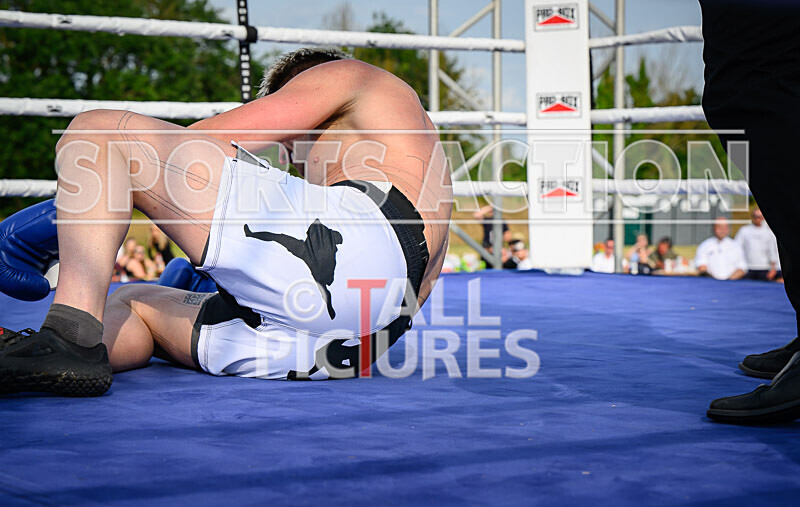 BOUT 7 - Luke Graham v Jan the Dutch Destroyer Dame-49 - BOUT 7 - Luke Graham v Jan 'the Dutch Destroyer' Dame