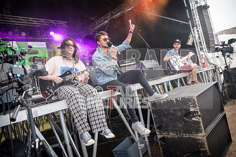 Russell the French Boys-2 - RUSSELL & THE FRENCH BOYS