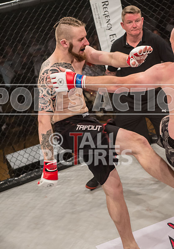 Shane Bentley v Jesse James-9 - BOUT 12