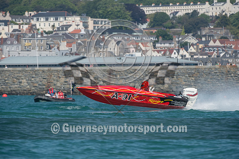 Powerboat Racing_18-05-2014-32 - RACE-4 FERMAIN/FERRIERE