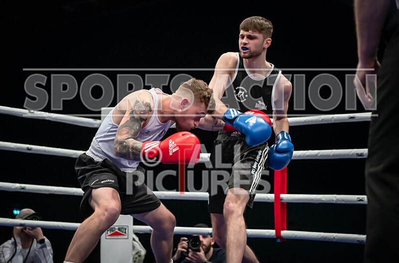 Bout 14_Rob Brehaut v Jake Bowness-9 - Bout 14_Rob Brehaut v Jake Bowness