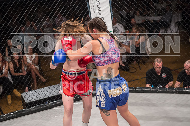 Stephanie Douglas v Lauren Sillence-35 - BOUT 6