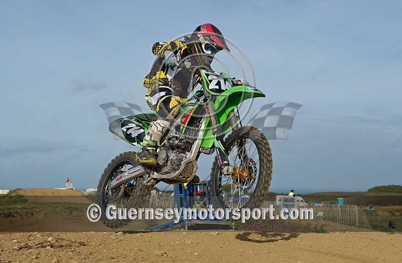 Moto-X_26-11-11-51 - MOTO-X_26-11-2011