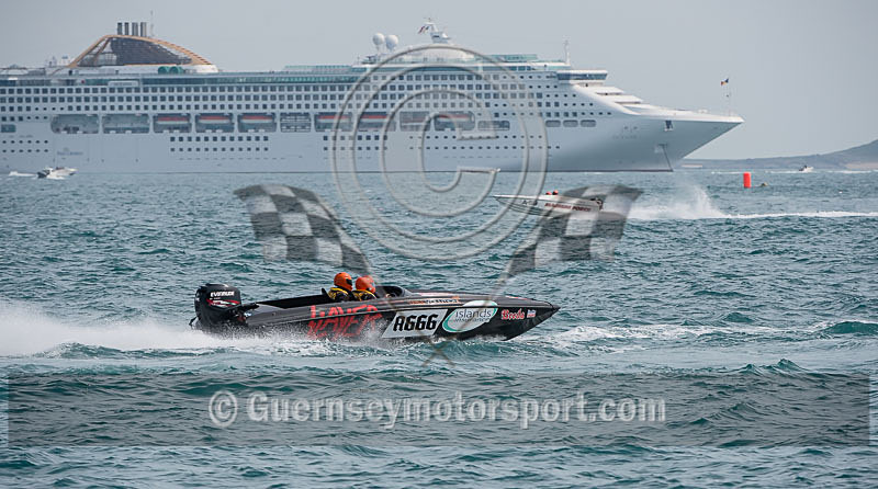 Powerboat Racing 2014_Race-2-79 - RACE-2 HAVELET BAY