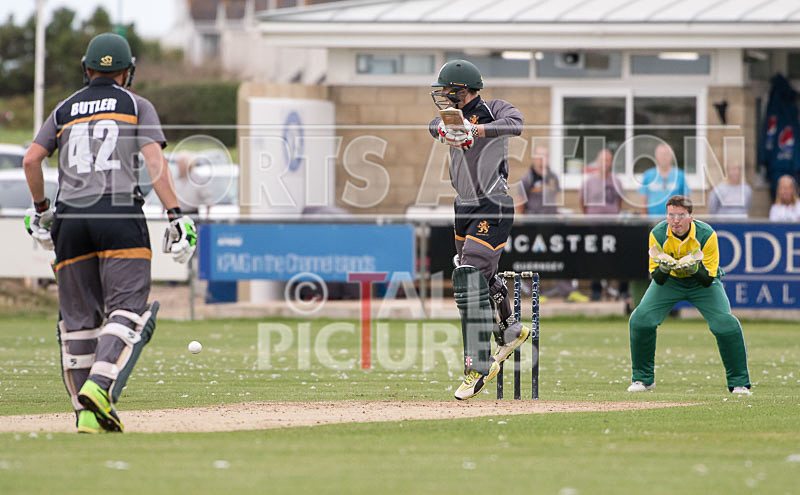Cricket_Griffins v Irregulars-10 - GRIFFINS v IRREGULARS BARBARIANS