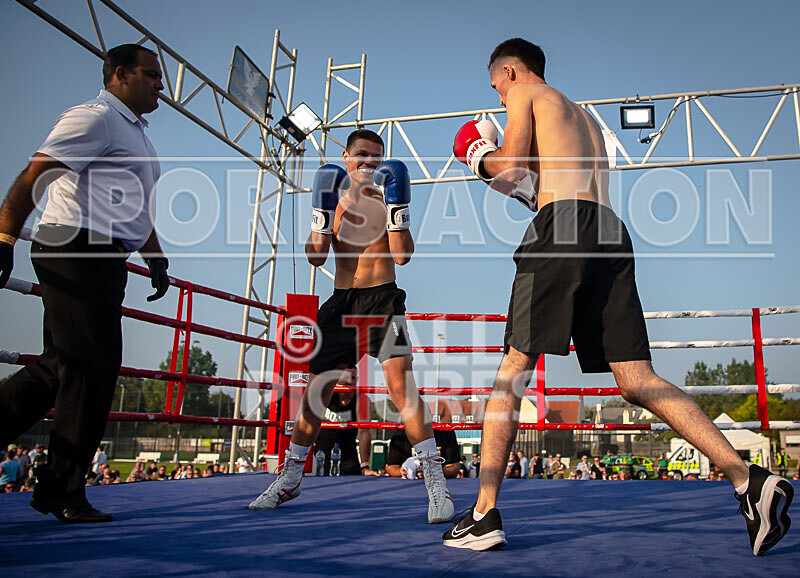 BOUT 10 - Myles -Dangerous- Duquemin v Jordan -the Rookie- Redwood-7 - BOUT 10 - Myles 'Dangerous' Duquemin v Jordan 'the Rookie' Redwood