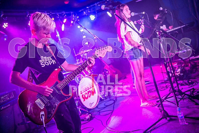 The Goo Fighters-15 - THE GOO FIGHTERS