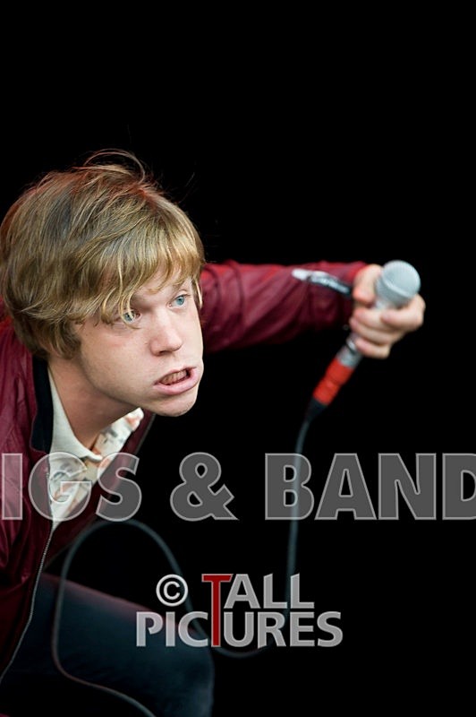 Cage the Elephant-1 - CAGE THE ELEPHANT