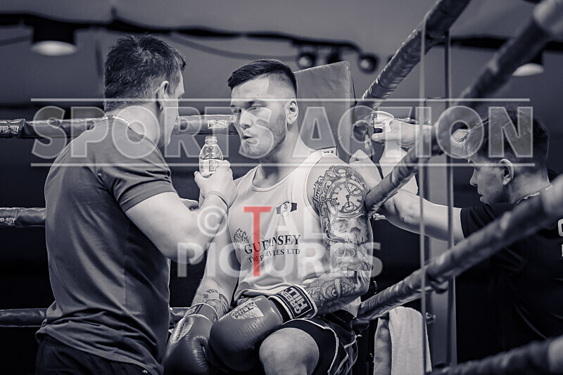 BOUT 10 - Casey De La Mare v Jamie Way-15 - BOUT 10 - Casey De La Mare v Jamie Way