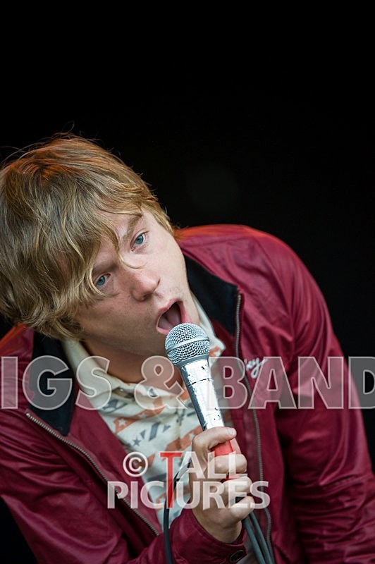 Cage the Elephant-32 - CAGE THE ELEPHANT