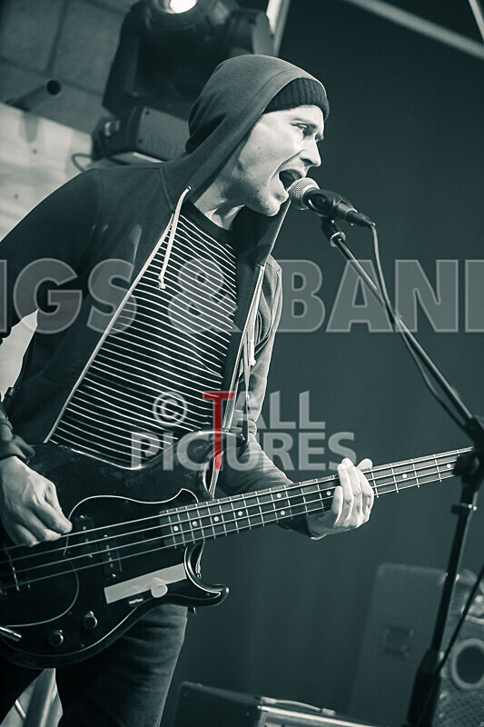 Beach Riot-7 - BEACH RIOT