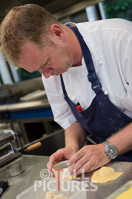 Simon McKenzie-3 - CHEF SIMON McKENZIE