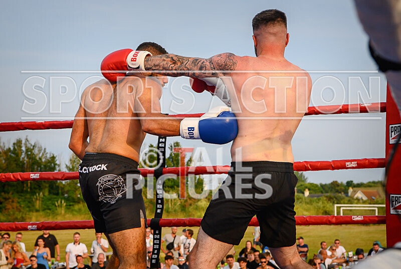 BOUT 12 - Dom Boyce v Koen Kraken Le Prevost-27 - BOUT 12 - Dom Boyce v Koen 'Kraken' Le Prevost