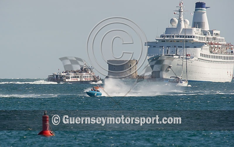 Powerboat Race_25-08-2013-20 - RACE-11 NORTH BEACH