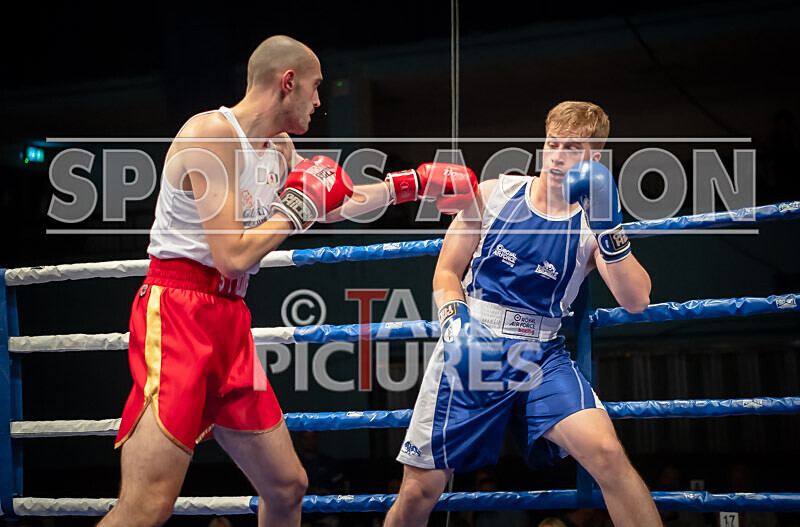 BOUT 9- Cameron Hards v Alex Sanderson-29 - BOUT 9: Cameron Hards v Alex Sanderson