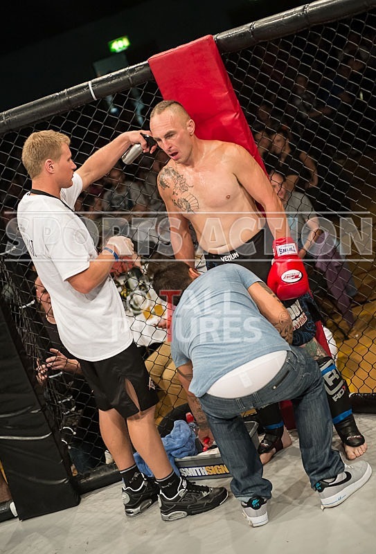 Cage Fighting_2012_Bout 10-20 - BOUT-10