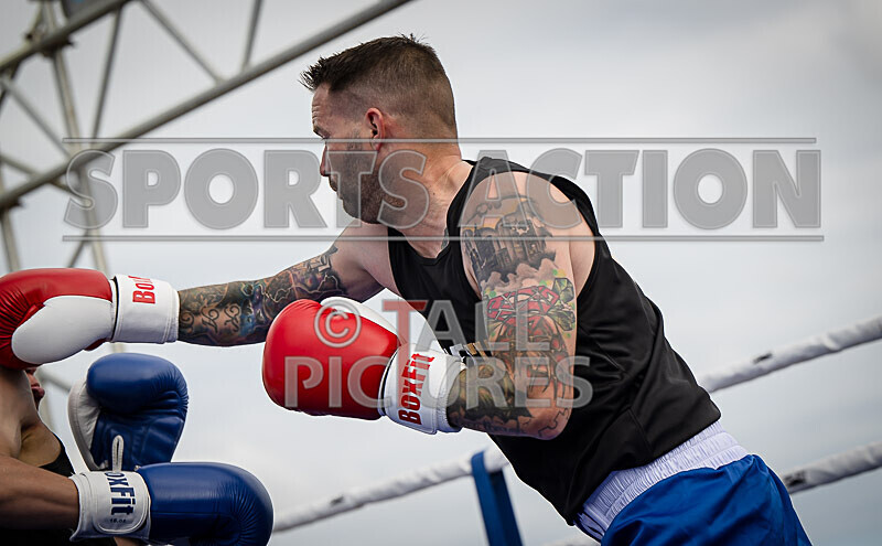 BOUT 3- Martin the not so Raging Bull Le Prevost v Ben Hizzy Hislop-35 - BOUT 3- Martin 'the not so Raging Bull' Le Prevost v Ben 'Hizzy' Hislop