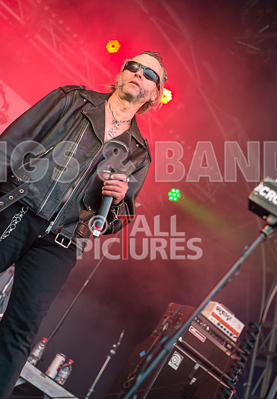 Thee Jenerators-450 - THEE JENERATORS