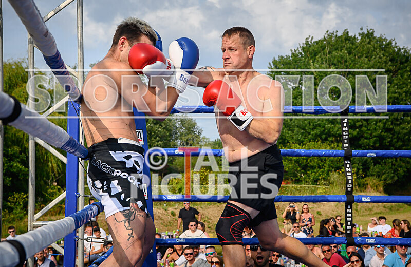 BOUT 7 - Luke Graham v Jan the Dutch Destroyer Dame-57 - BOUT 7 - Luke Graham v Jan 'the Dutch Destroyer' Dame