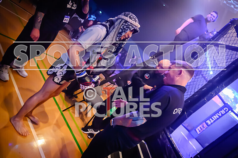 BOUT- 7 - Mo Khalifa v Braden Bougourd-3 - BOUT 7 - Mo Khalifa v Braden Bougourd